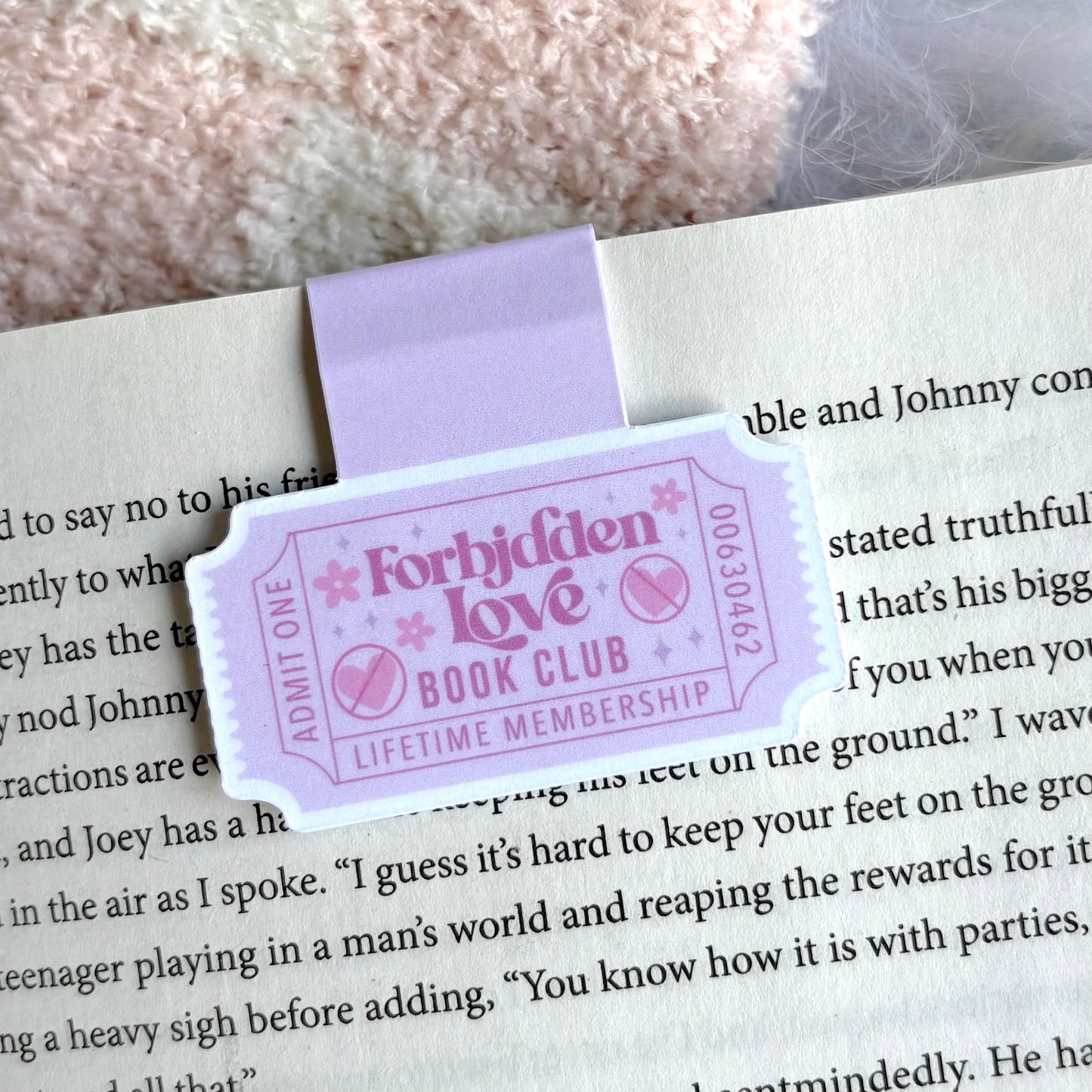 Bookish Tropes - Magnetic Bookmark ✨BUY 2, GET 1 FREE!✨