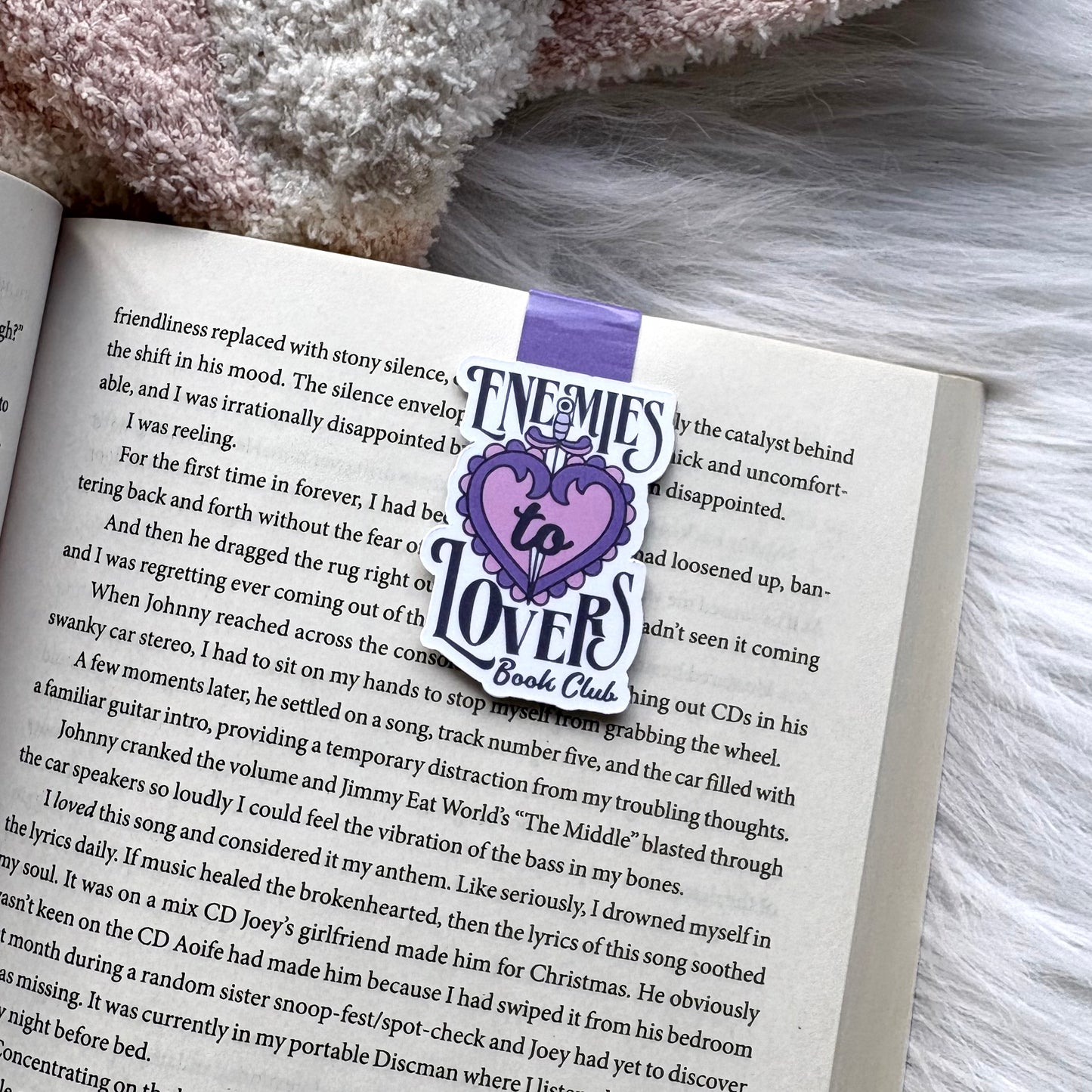 Enemies To Lovers Book Club - Magnetic Bookmark